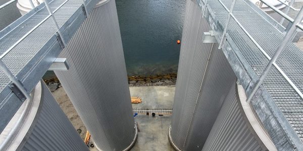 Gpi:llä on paljon kokemusta öljykemikaaliteollisuuden säiliöiden ja laitteiden valmistamisesta sekä sijoittamisesta ja asentamisesta. Tämän seurauksena voimme antaa oikeita neuvoja tuotteiden lämmityksestä ja jäähdytyksestä sekä oikeasta viimeistelytasosta.